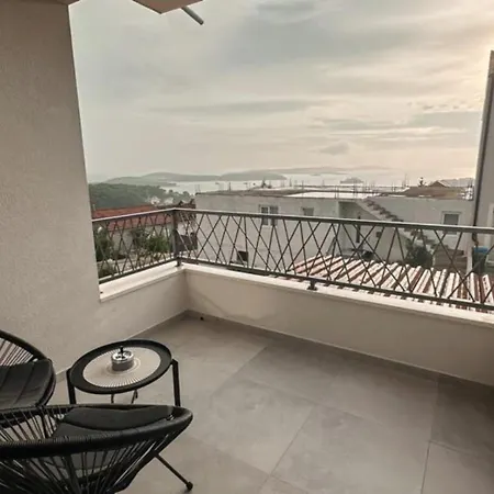 Apartment Lantana Hvar