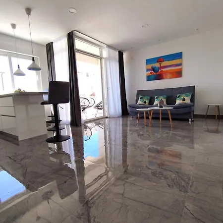 Apartment Lantana Hvar