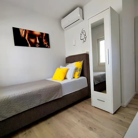 Apartment Lantana Hvar *