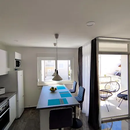 Lantana Hvar Apartment